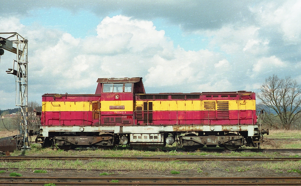 735 145-5