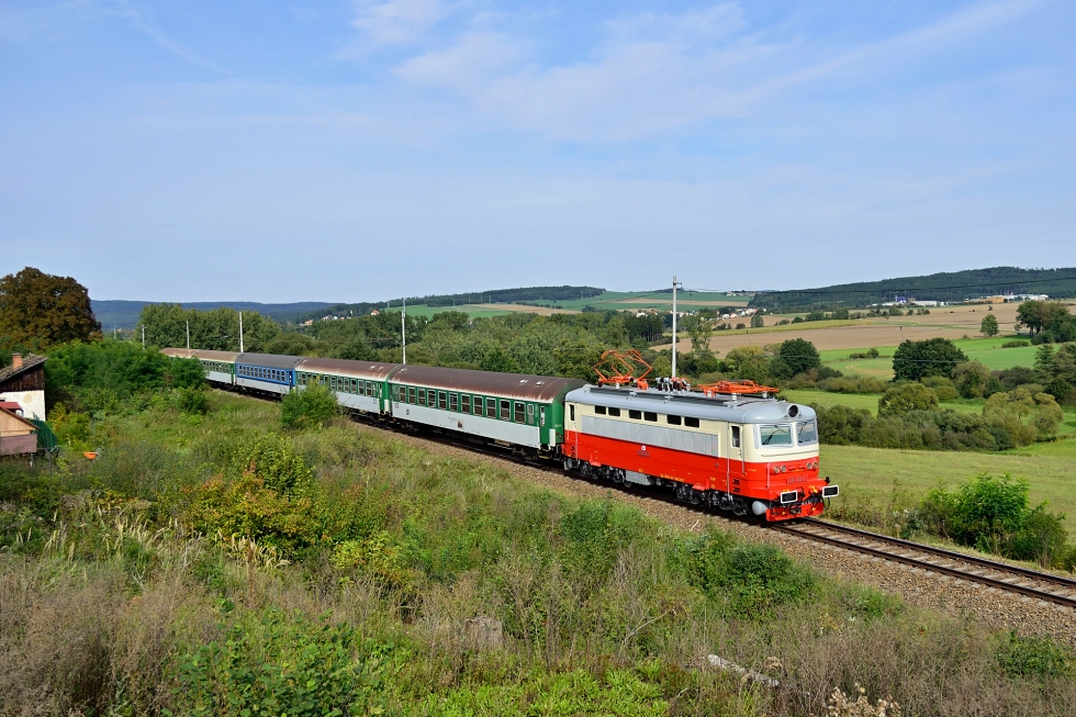 242 213-7