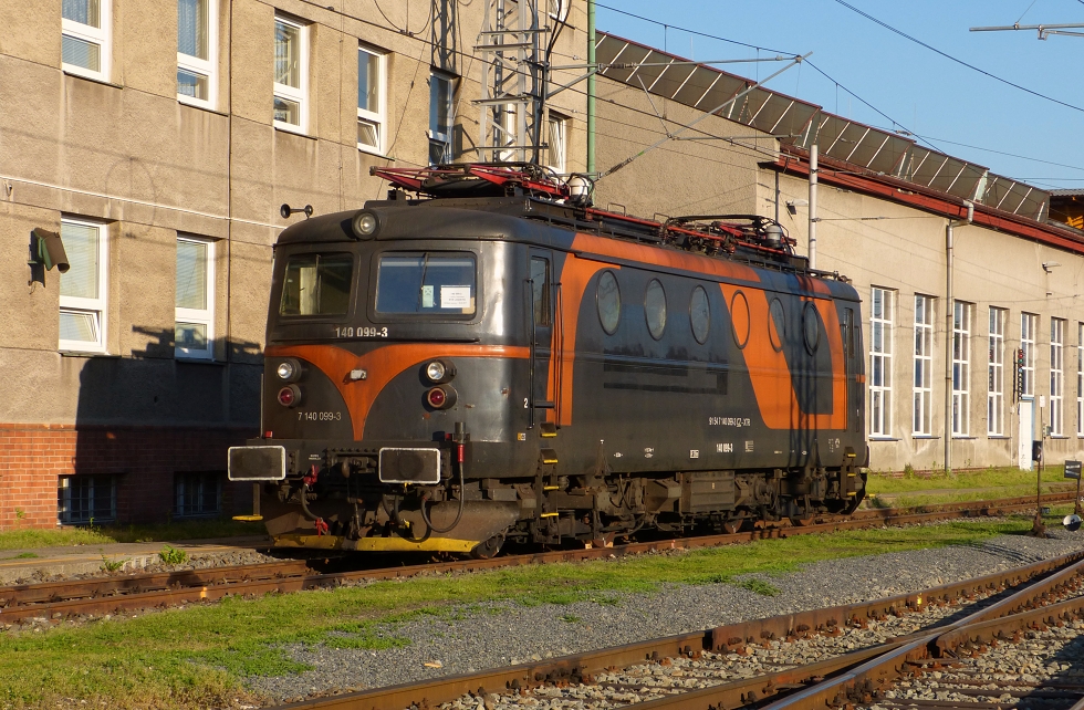 140 099-3