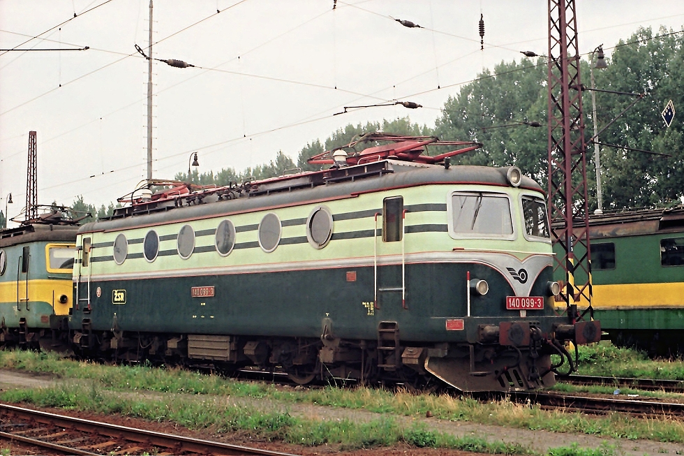 140 099-3