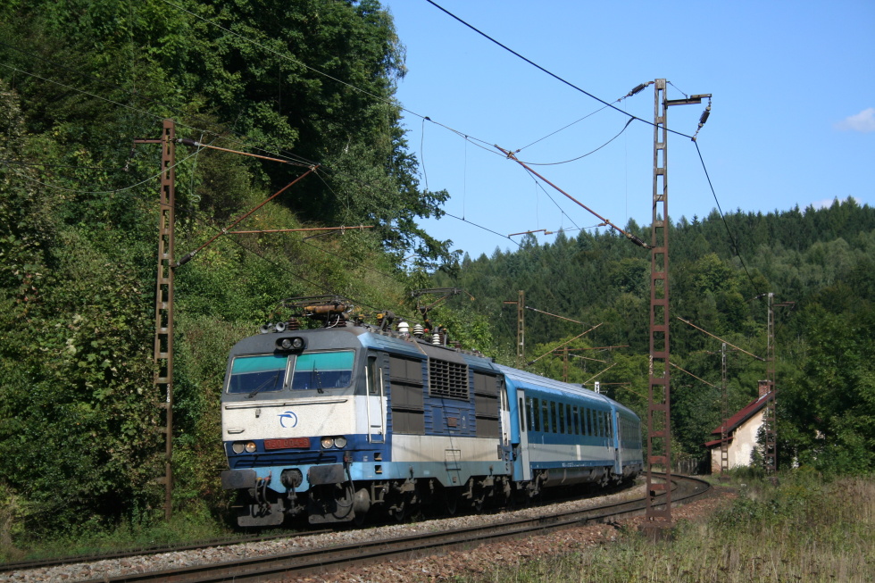 350 004-8