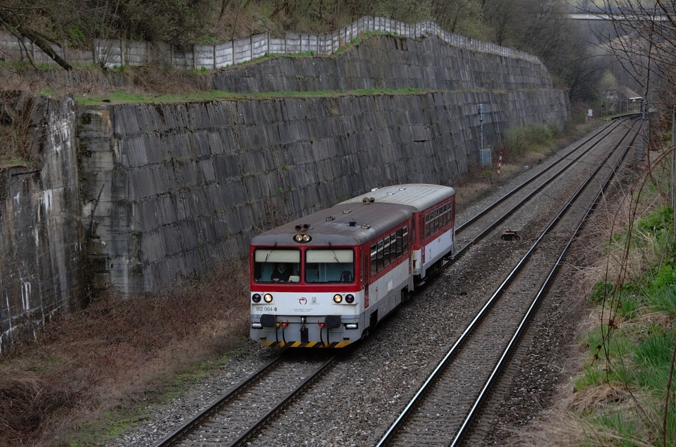 812 064-8
