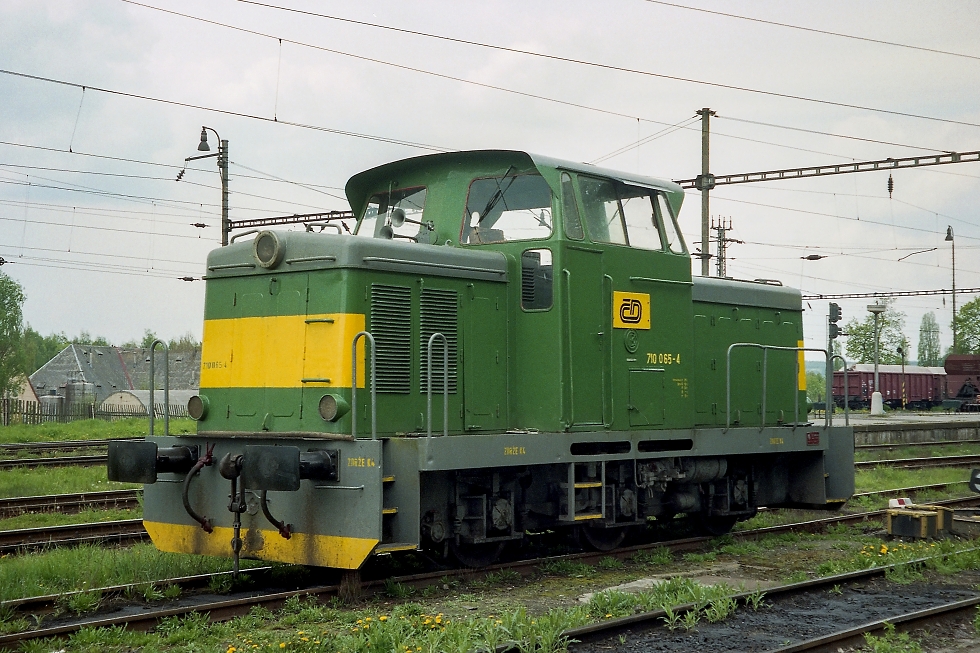 710 065-4