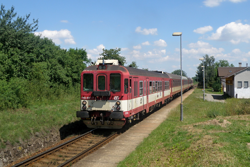 842 007-7