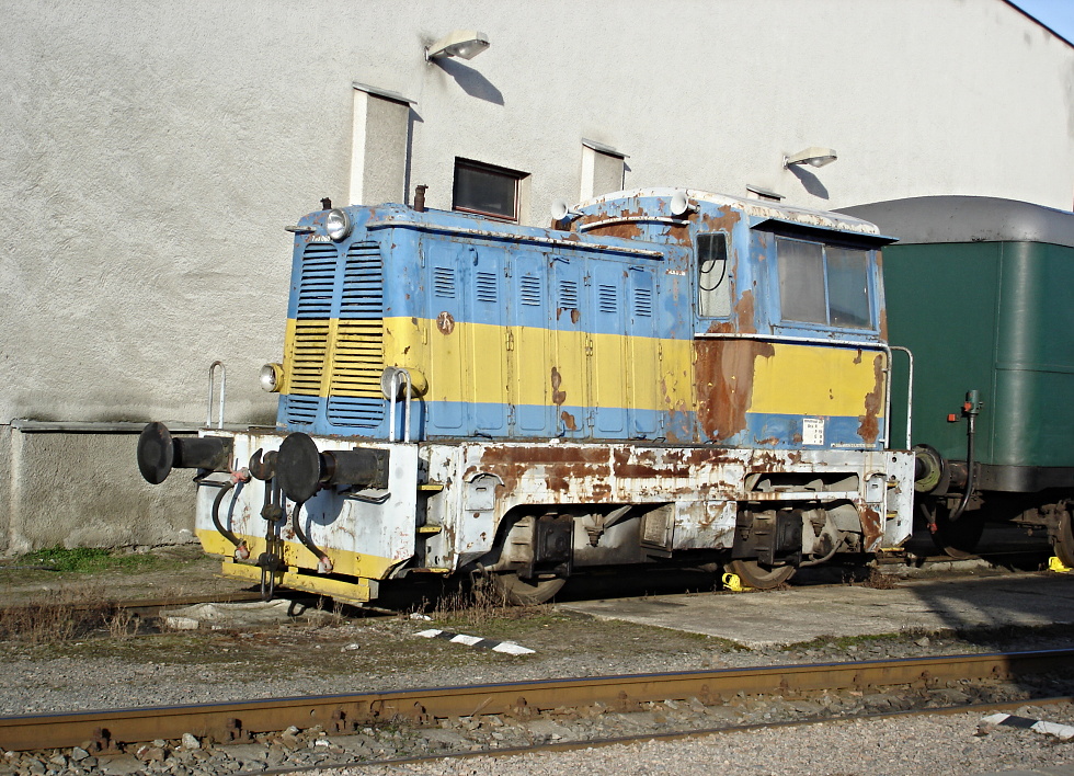 700 060-7