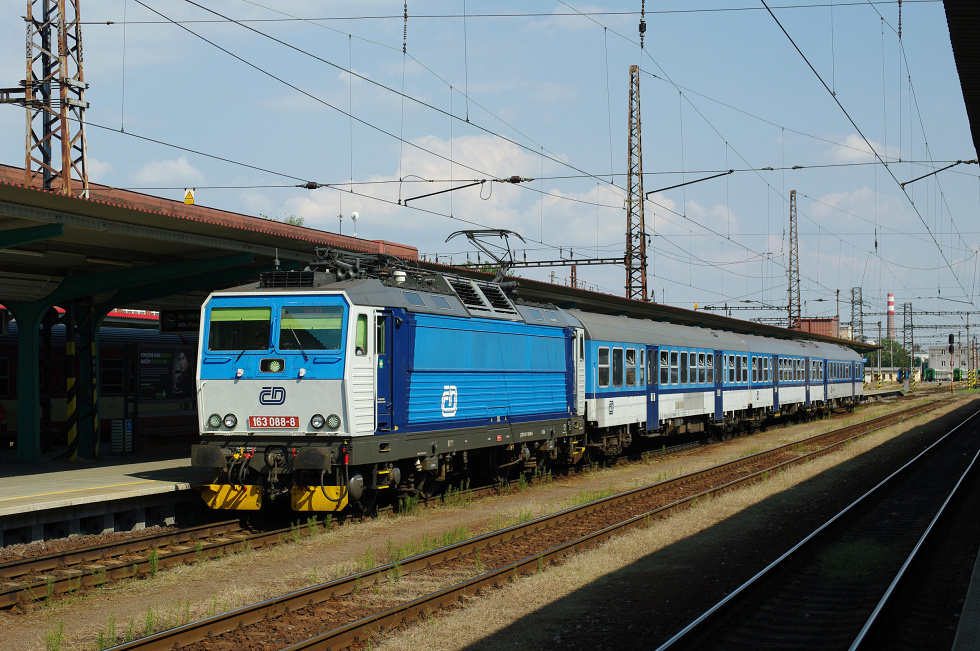 163 088-8
