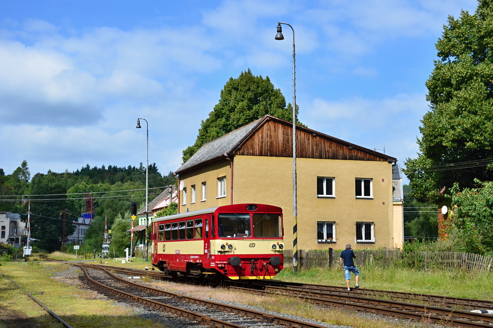 810 050-5