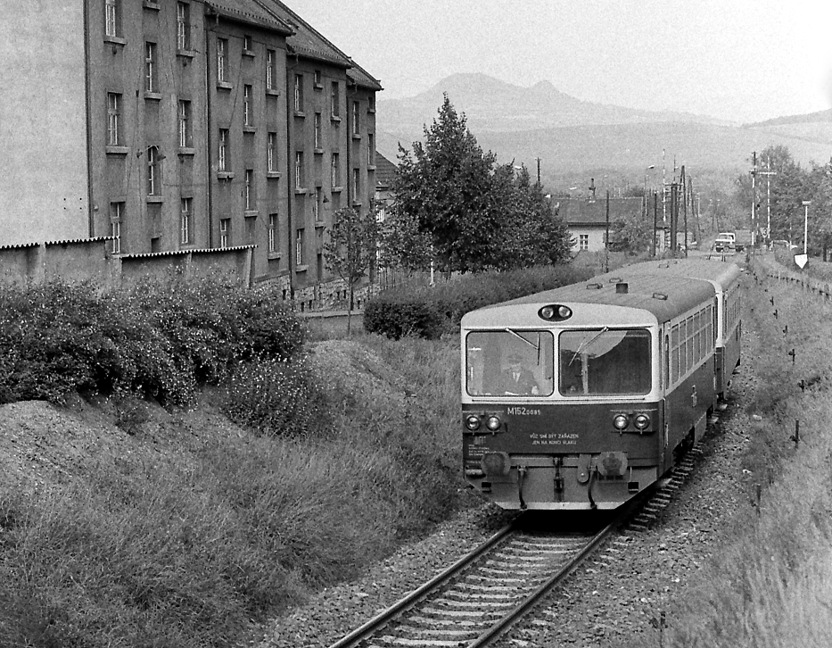 M152.0085