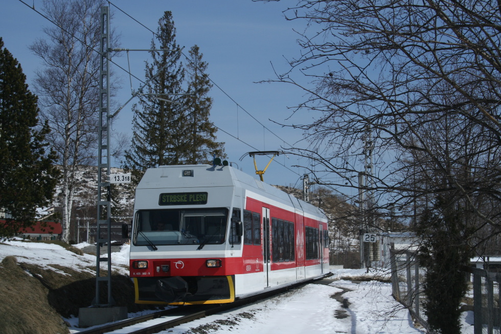 425 952-9