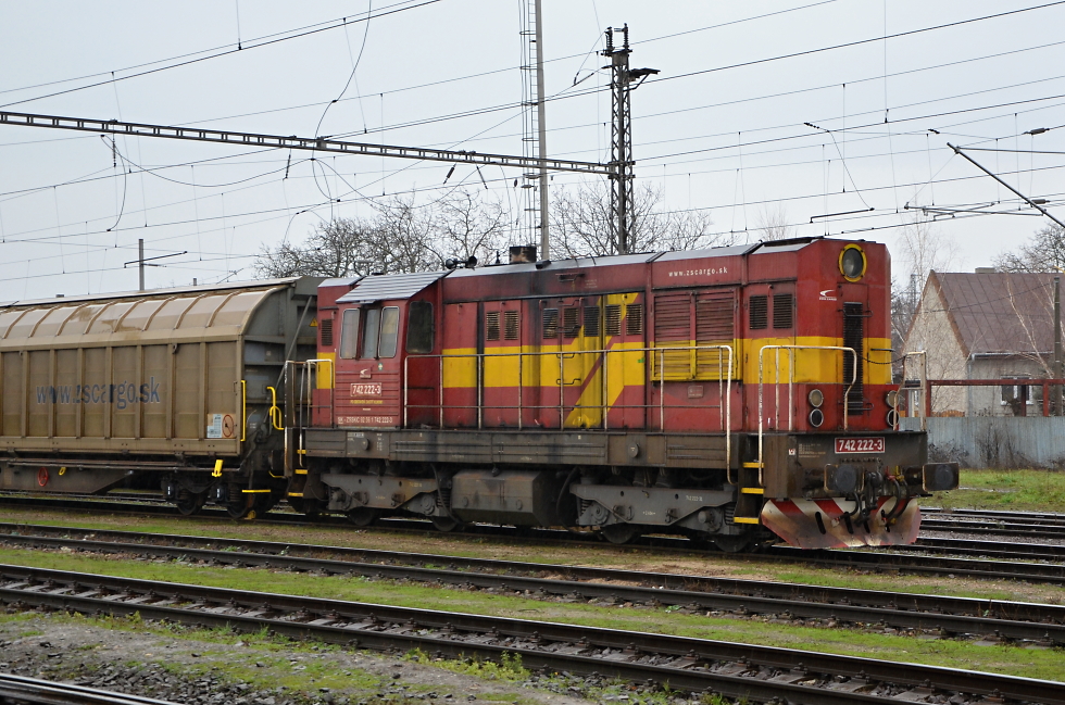 742 222-3