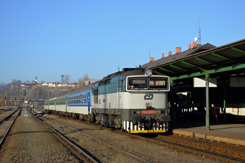 754 064-4