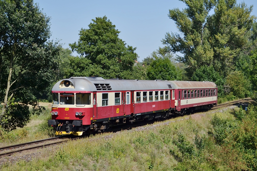 854 027-0
