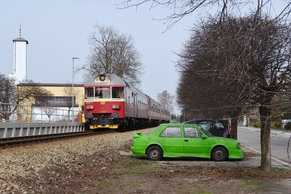 854 027-0