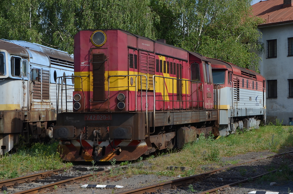 742 020-1