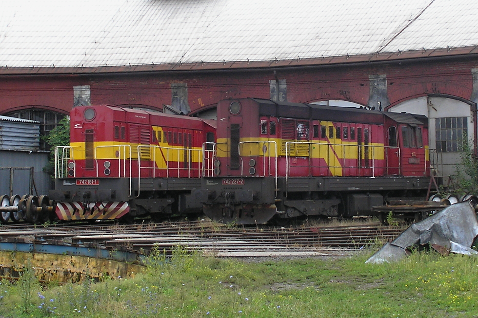 742 227-2