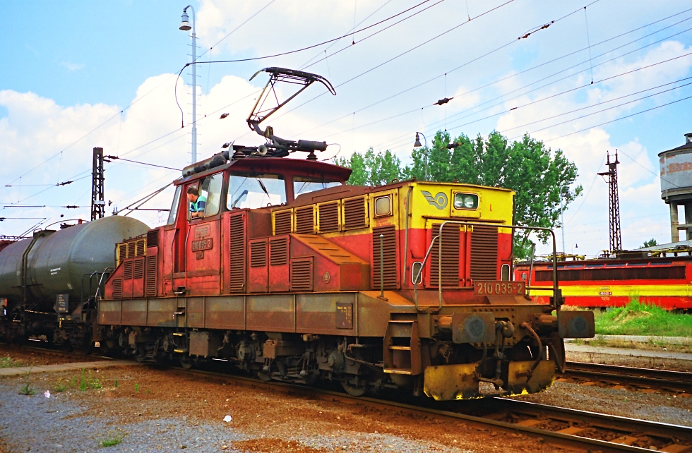 210 035-2