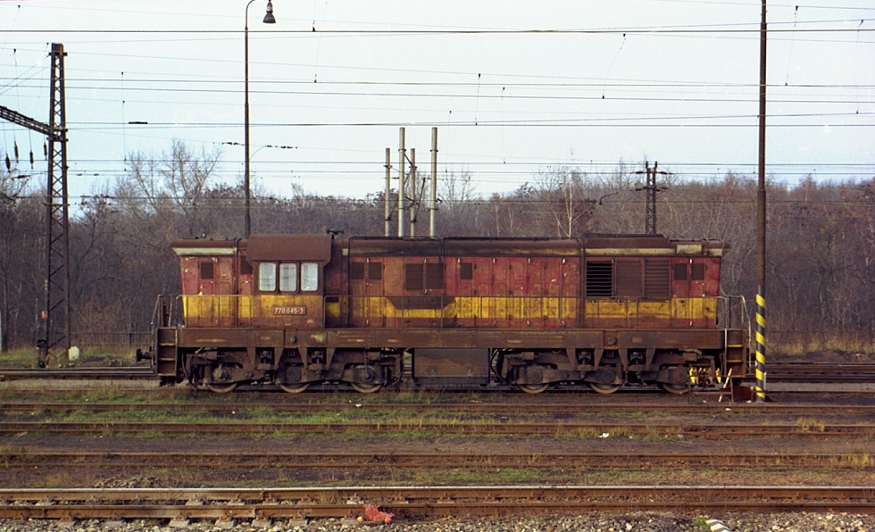770 045-3