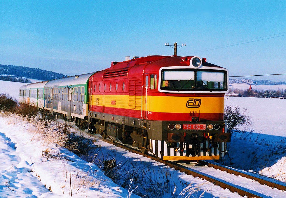 754 062-8