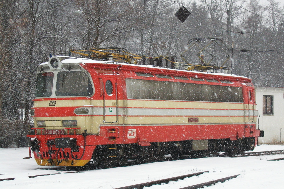 230 001-0