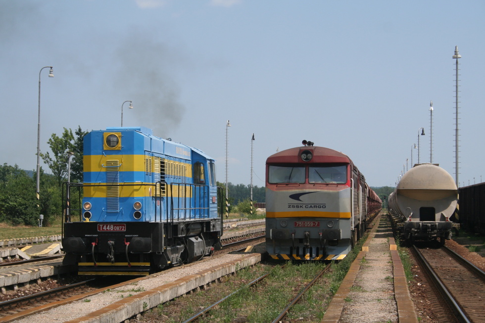 740 872-7