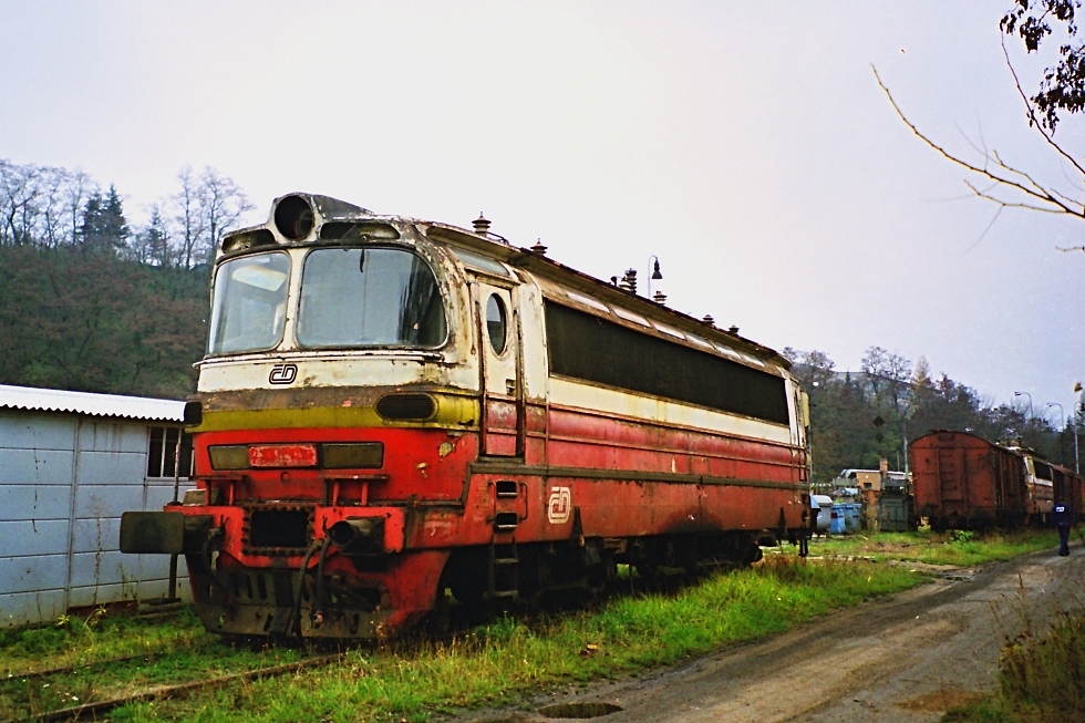 230 037-5