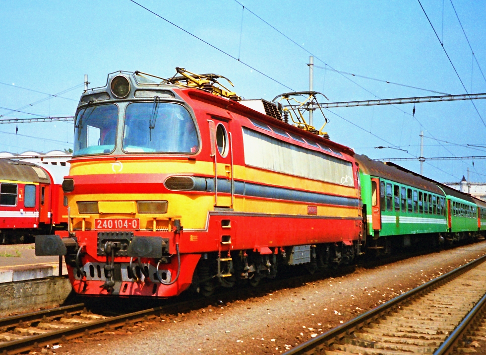 240 104-0