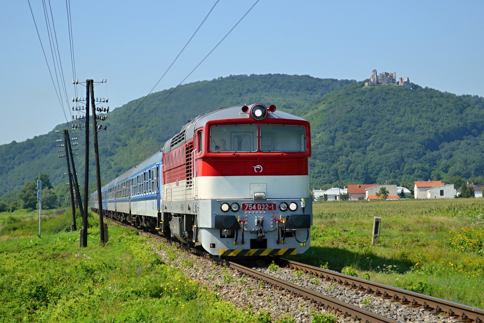 754 032-1