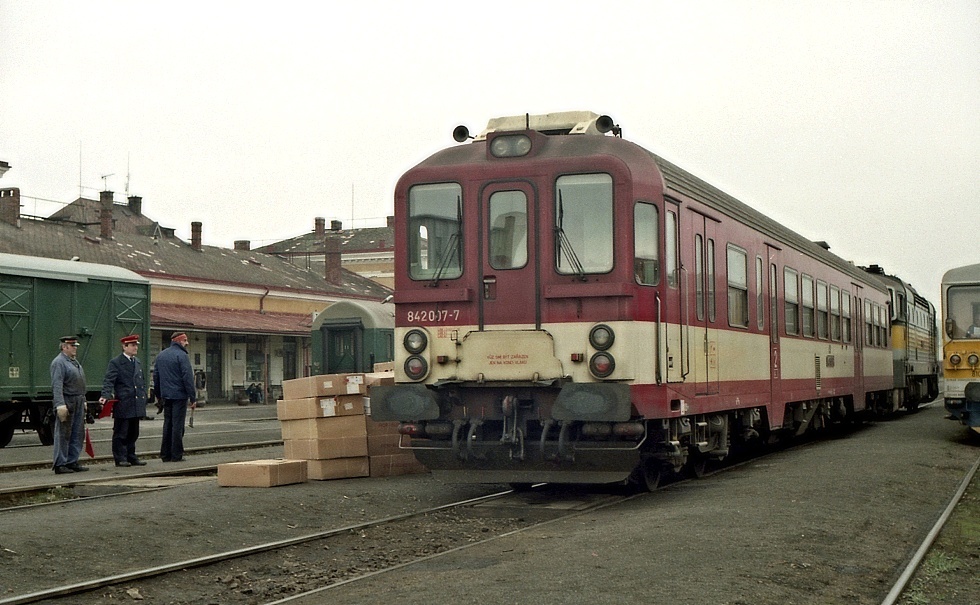 842 007-7