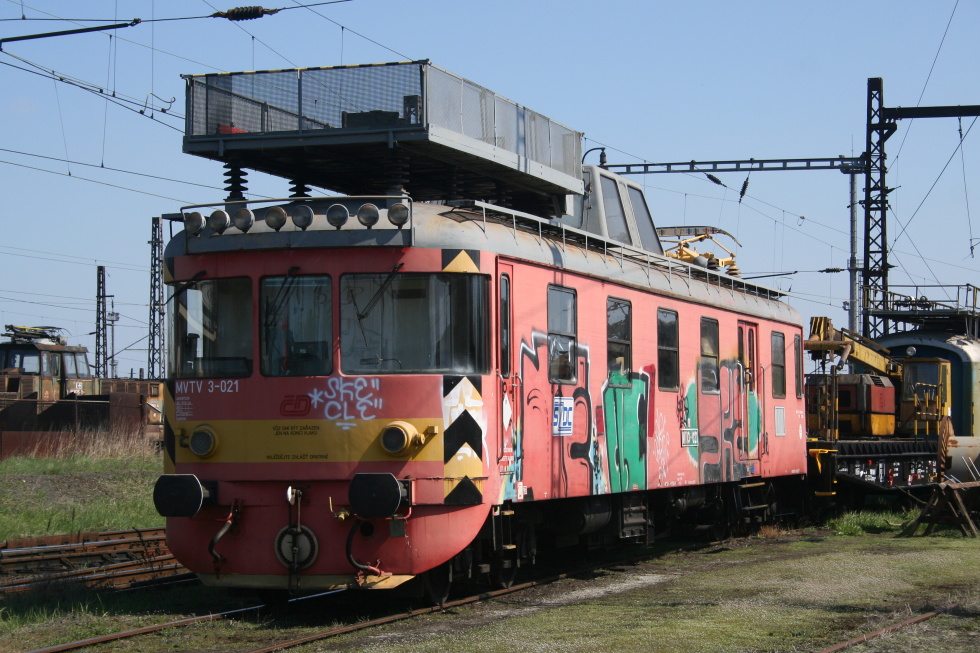 893 021-6