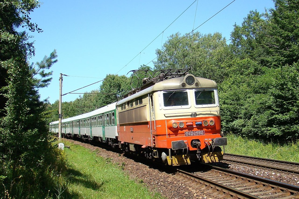 242 253-3