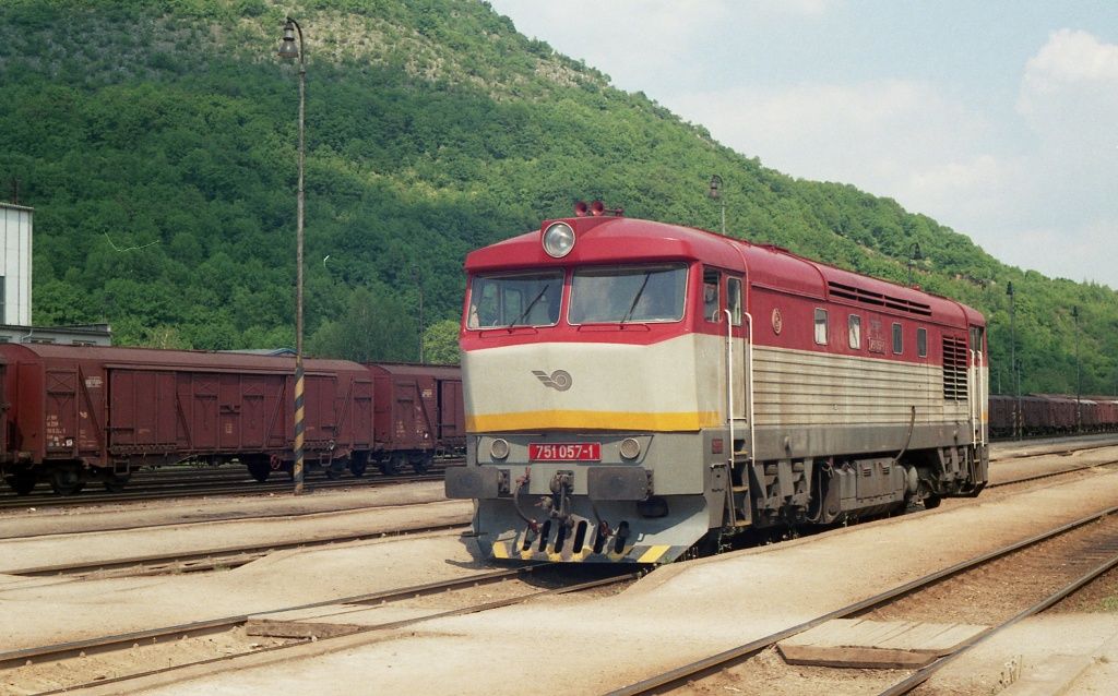 751 057-1