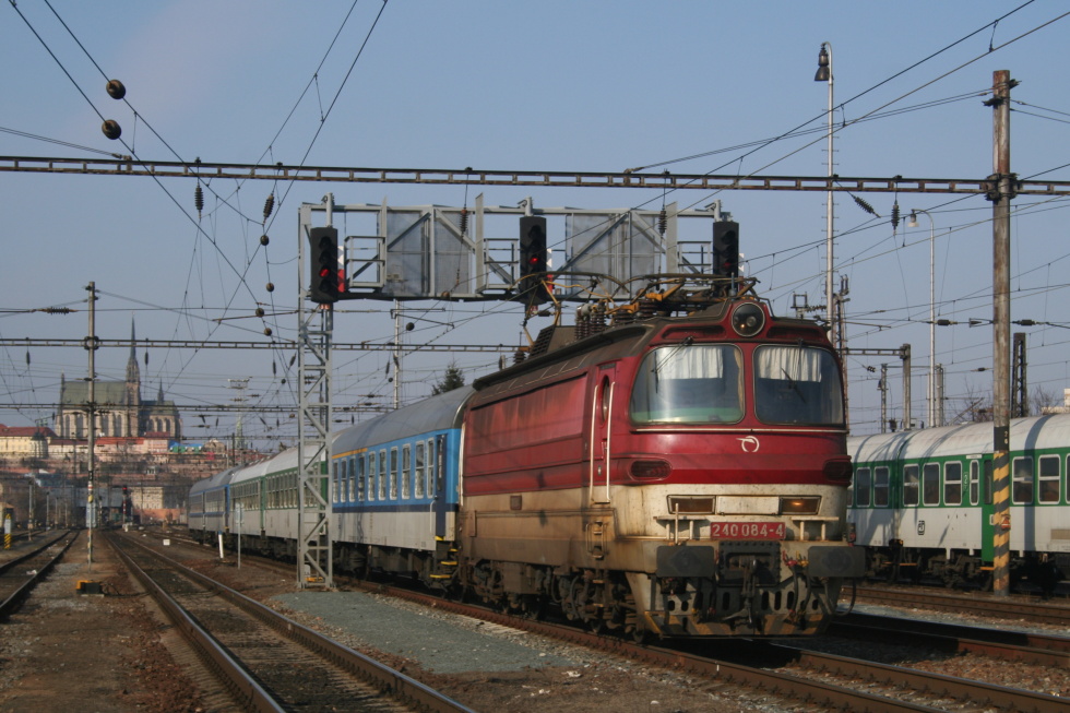 240 084-4