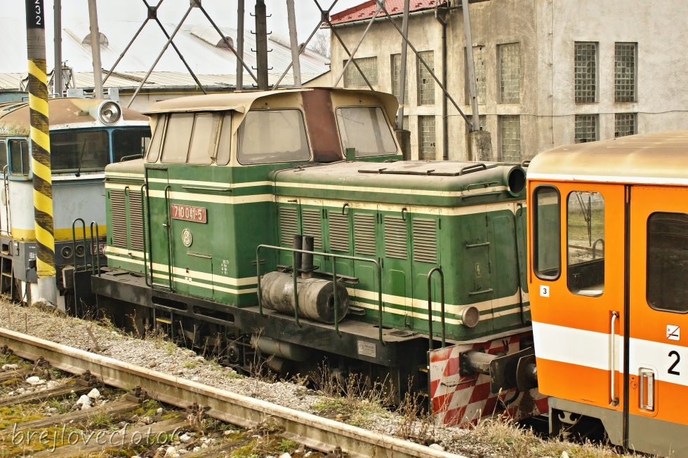 710 041-5