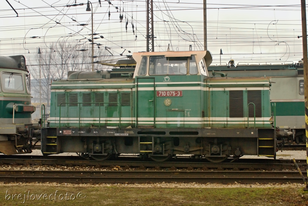 710 075-3