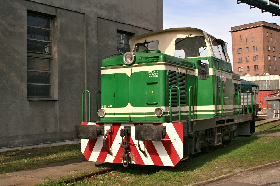 710 085-2