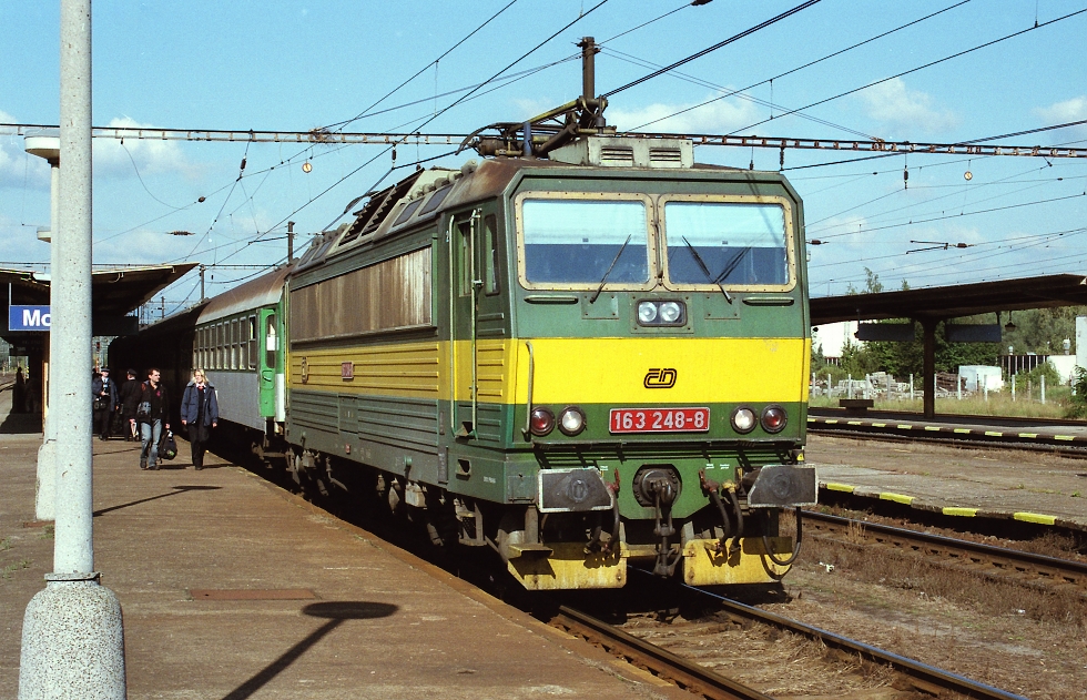 163 248-8