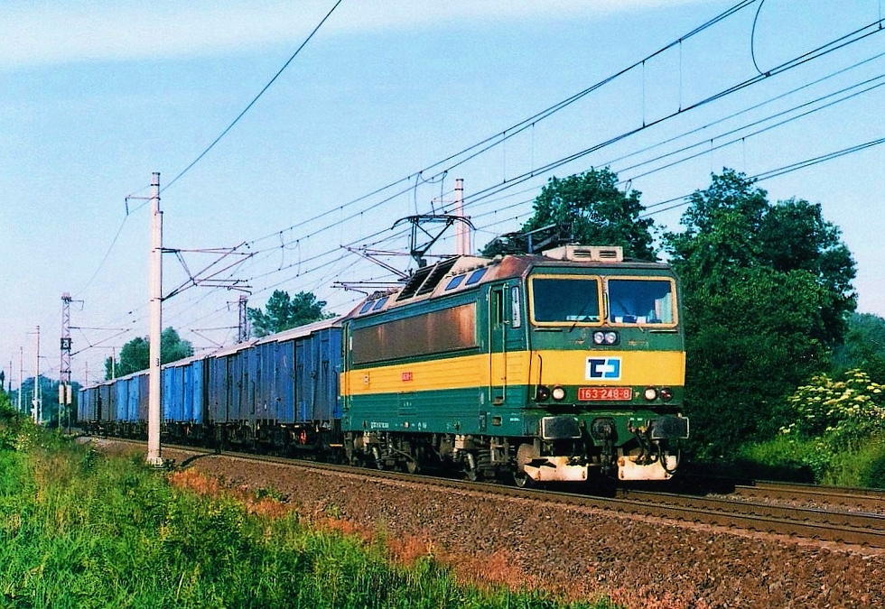 163 248-8