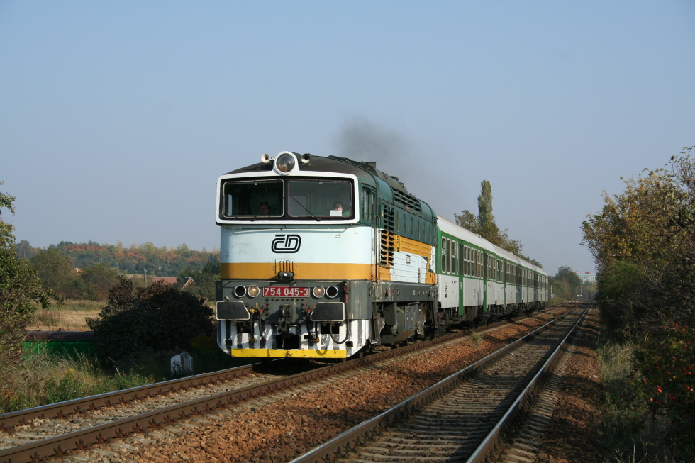754 045-3