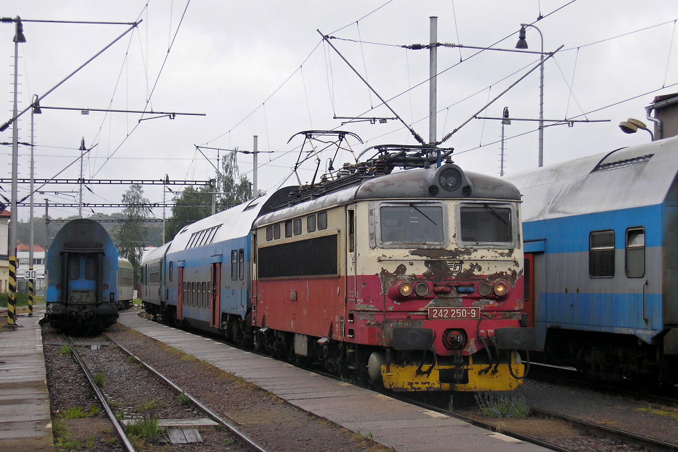 242 250-9