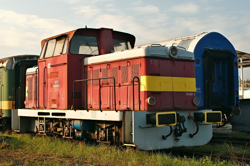 710 607-3