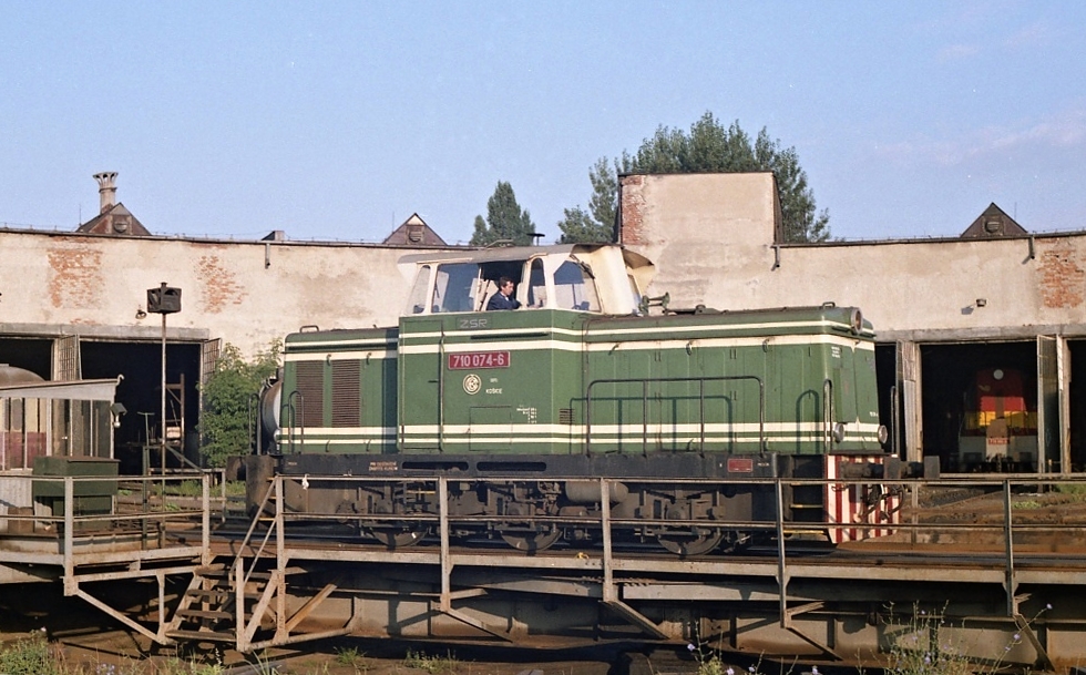 710 074-6