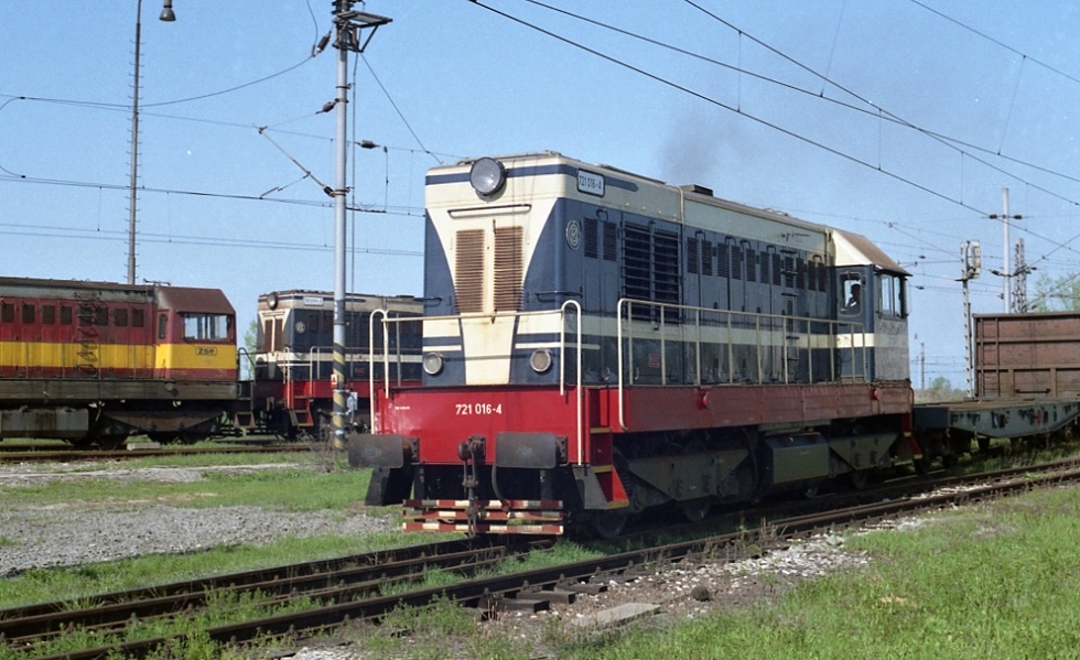 721 016-4