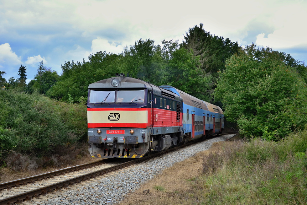 749 121-0