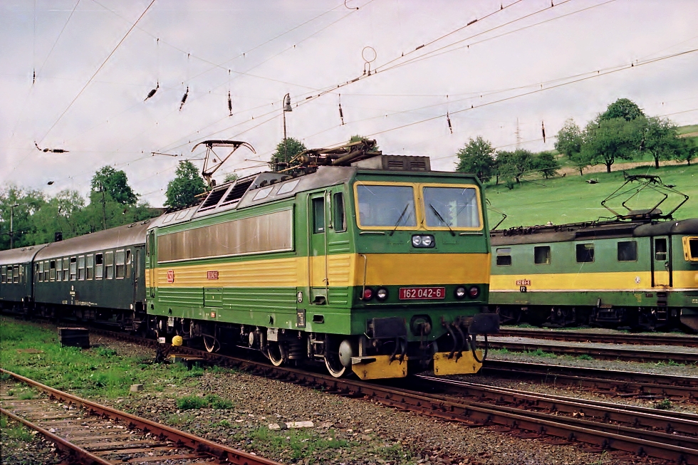 162 042-6