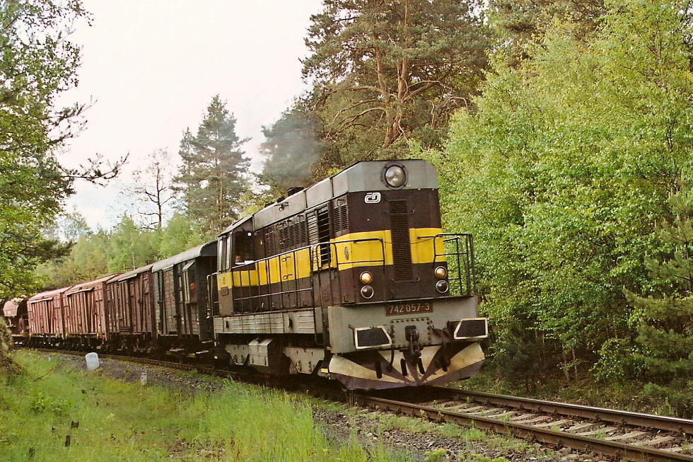 742 057-3