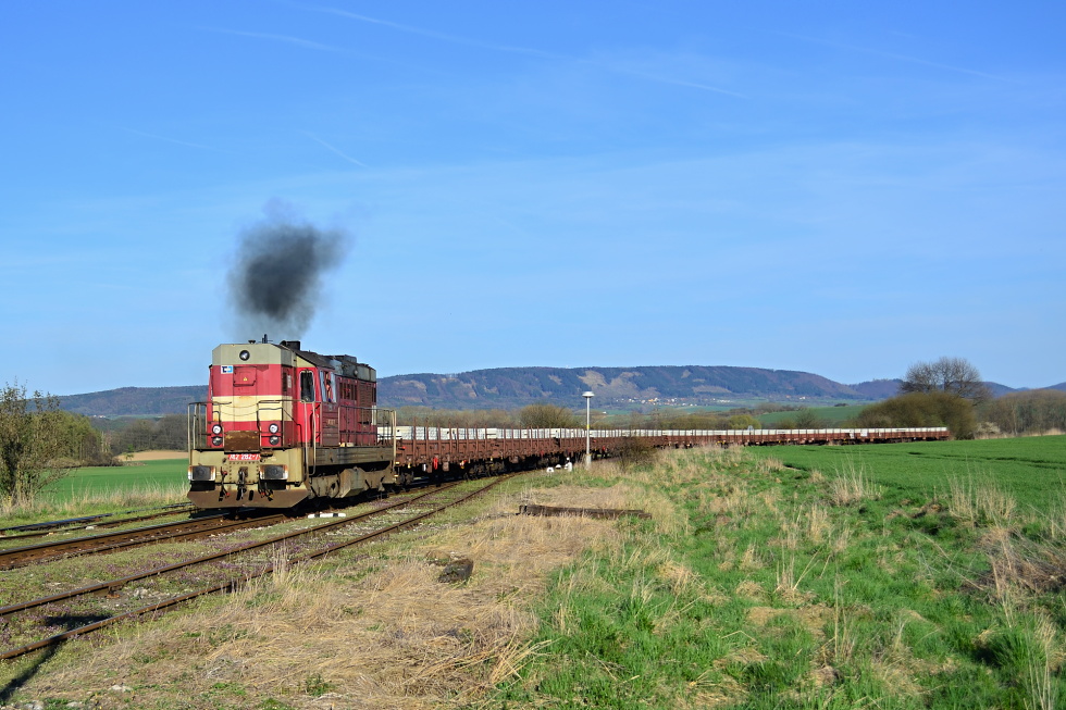 742 282-7