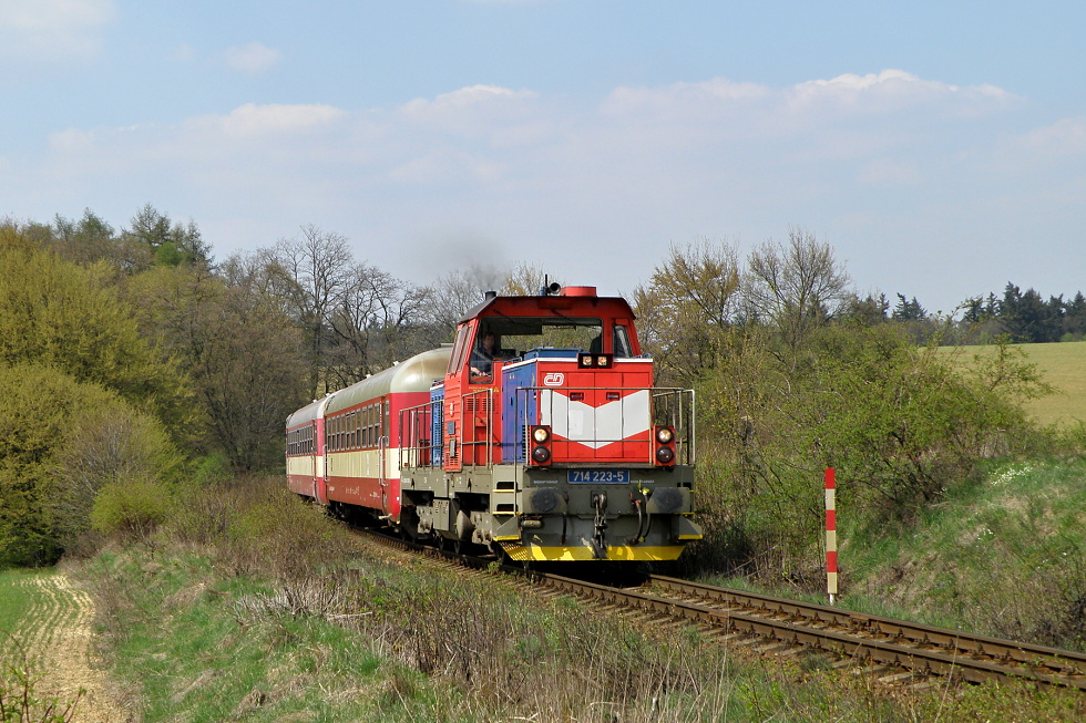 714 223-5