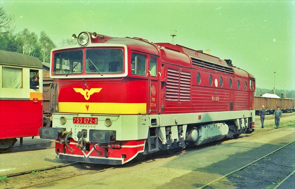 753 072-8