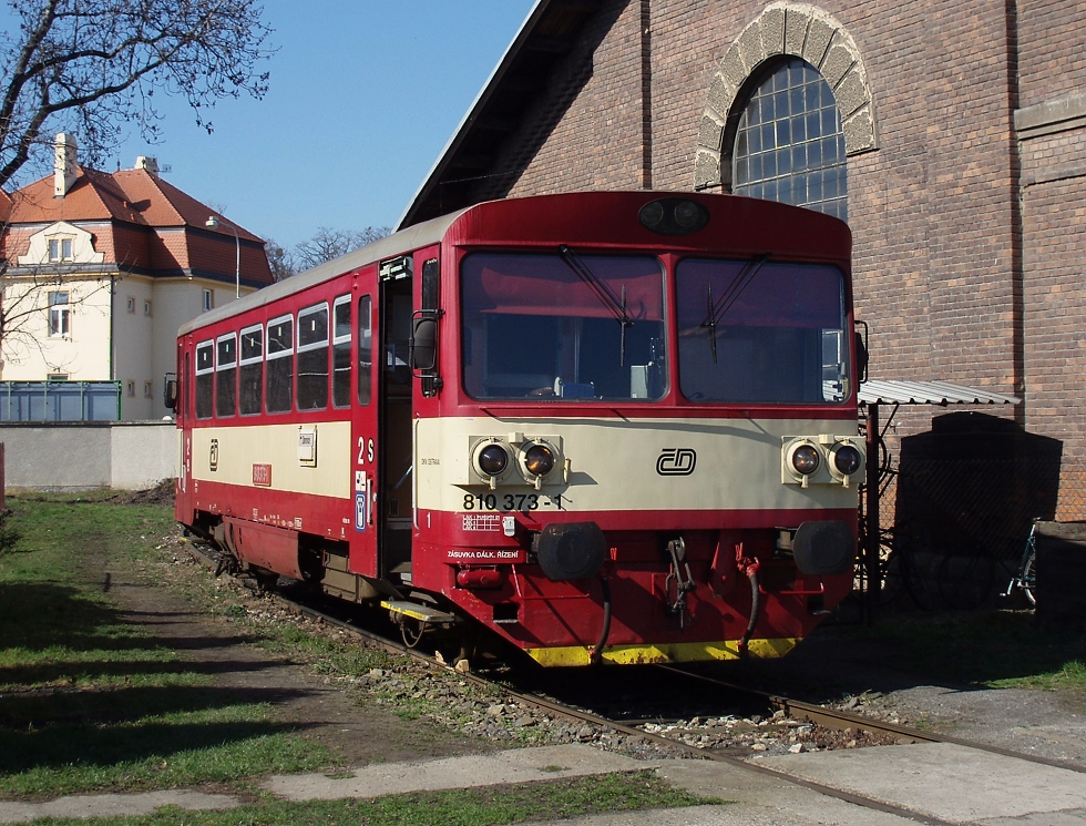 810 373-1