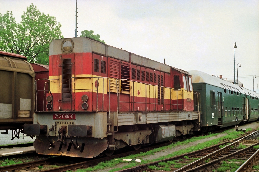 742 046-6